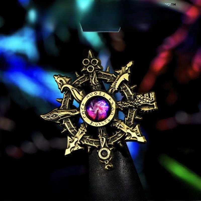 Vintage Collectible Clothing - Broche vintage gothique en métal incrustée